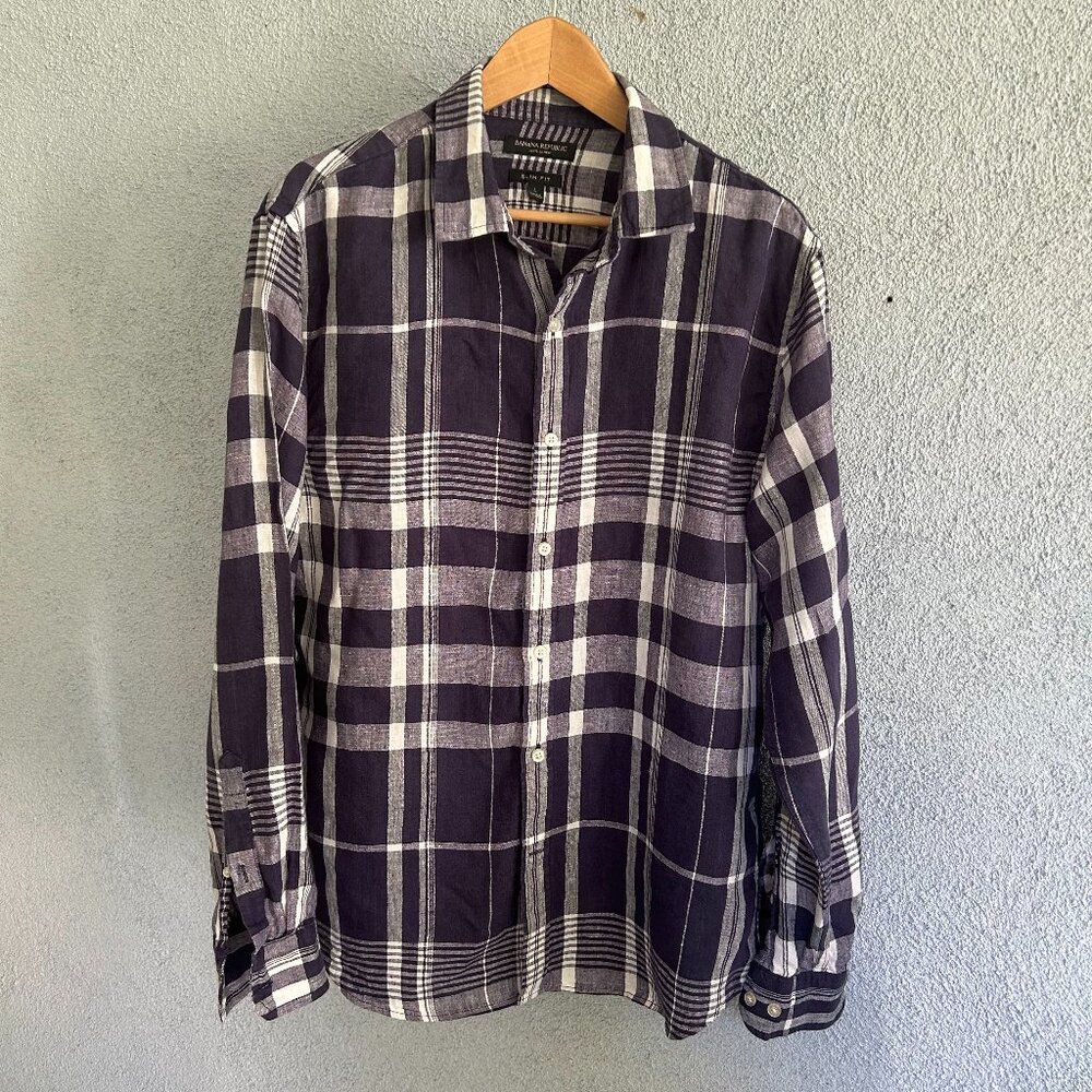 Banana Republic Linen Plaid Navy and White Button-Down Shirt M